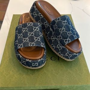 Gucci platform denim slides